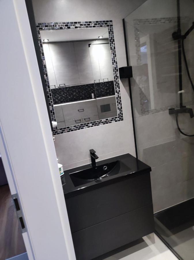 Apartament Frombork Apartment Екстериор снимка